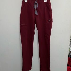Figs burgundy Yola skinny scrub pants. Worn twice